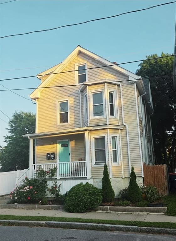 300 Maxfield, New Bedford MA 02740
