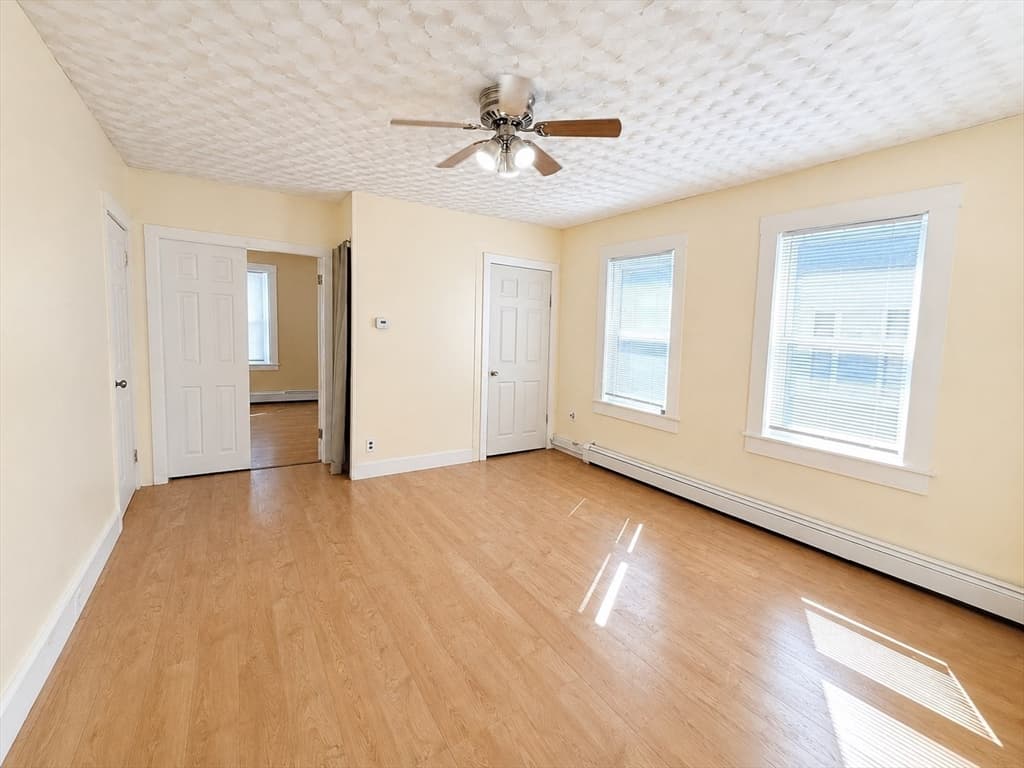 33 S Whipple St, Lowell MA 01852 photo 6
