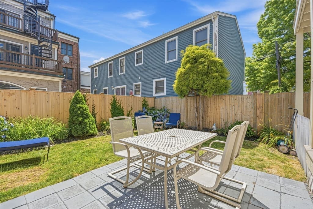 Condominium at 693 East 7th Street # 1, Boston MA 02127, Boston, photo 14 of 20