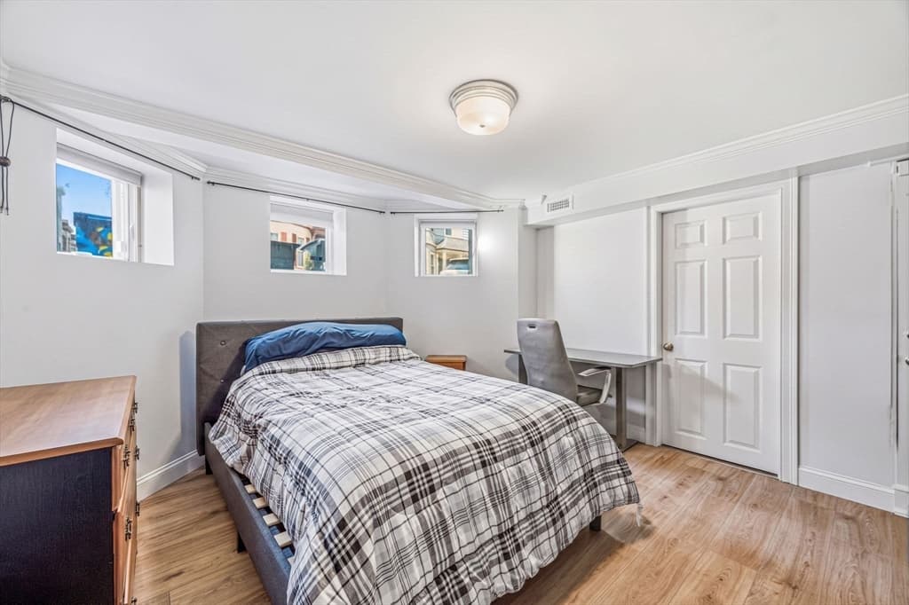 Condominium at 693 East 7th Street # 1, Boston MA 02127, Boston, photo 8 of 20