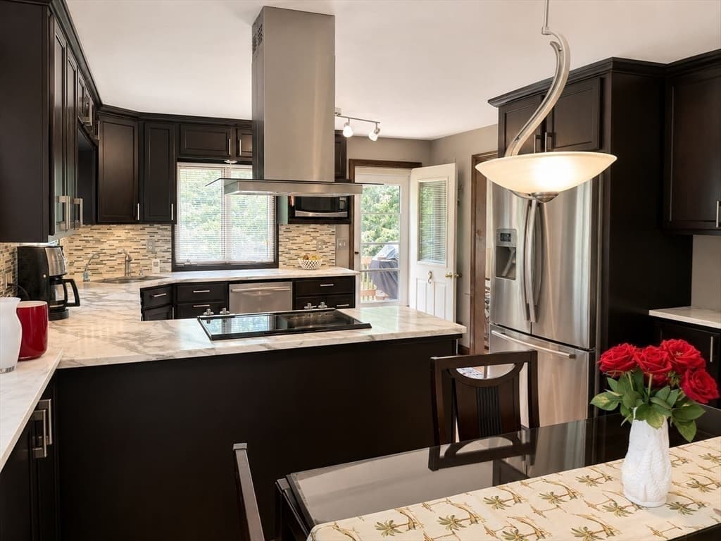6 Gary Dr, Mattapoisett MA 02739 photo 6
