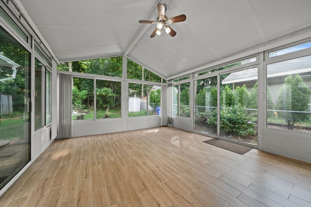 50 Franklin St, Brookline MA 02445 photo 11