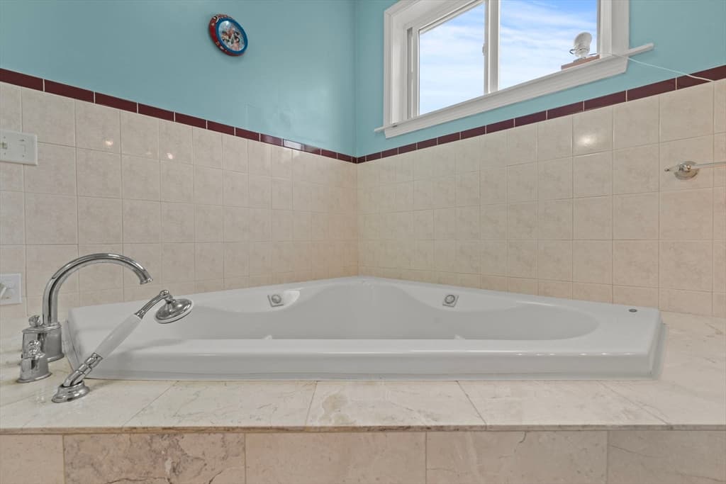 50 Franklin St, Brookline MA 02445 photo 25