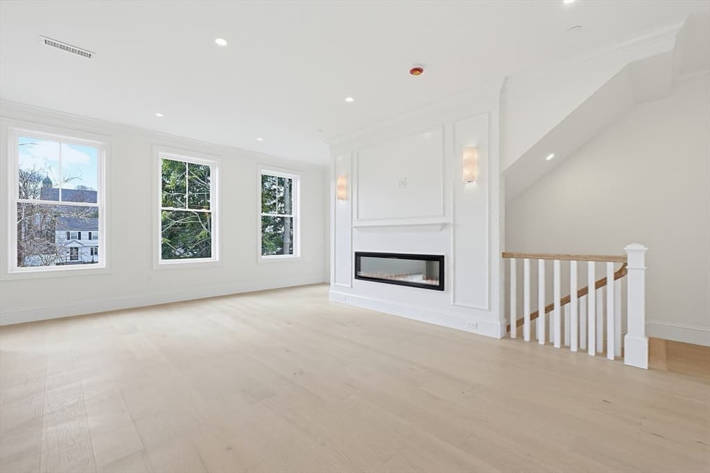 Condominium at 257 Market Street, Boston MA 02135, photo 10 of 25