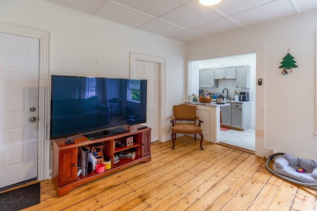 211 Court St, Plymouth MA 02360 photo 12