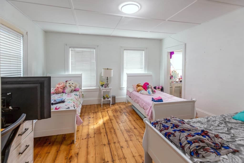 211 Court St, Plymouth MA 02360 photo 14