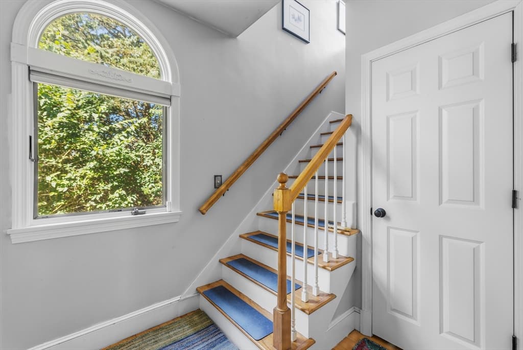 476 Sconticut Neck Rd, Fairhaven MA 02719 photo 11