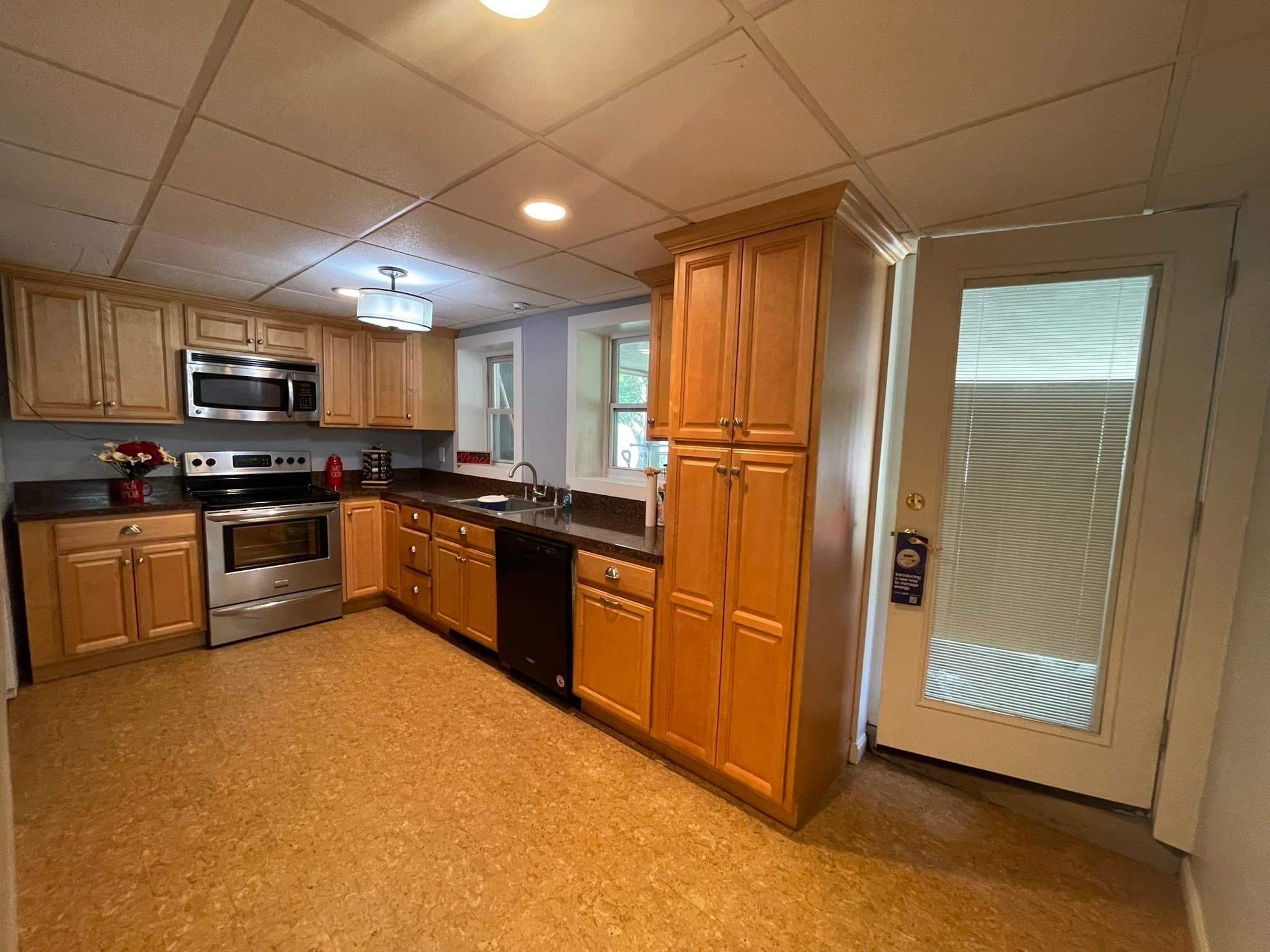 Single Family Residence at 55 Barbara Ave, Auburn MA 01501, photo 20 of 41