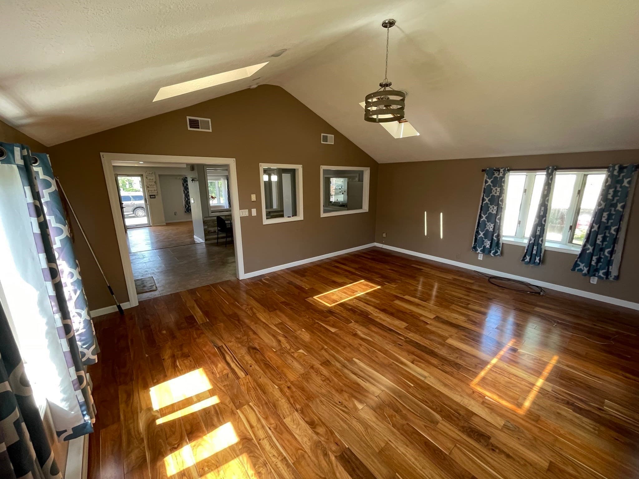 Single Family Residence at 55 Barbara Ave, Auburn MA 01501, photo 10 of 41