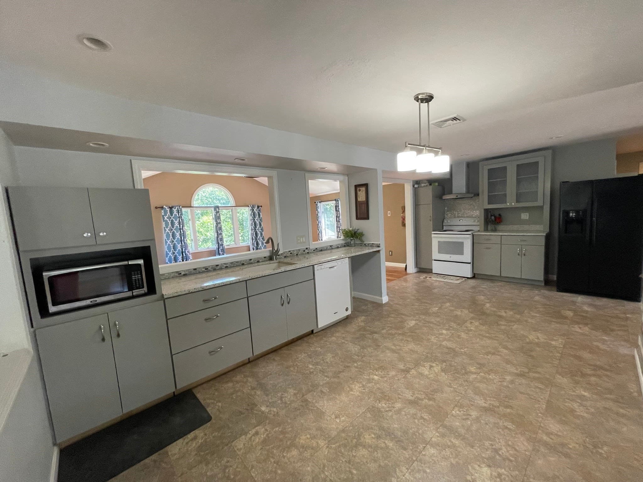 Single Family Residence at 55 Barbara Ave, Auburn MA 01501, photo 11 of 41