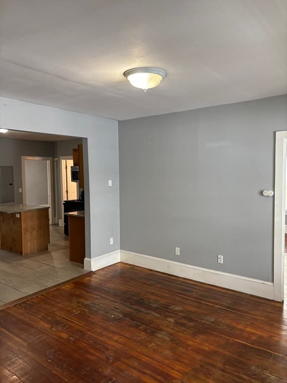 32 Nassau St, Chicopee MA 01013 photo 5