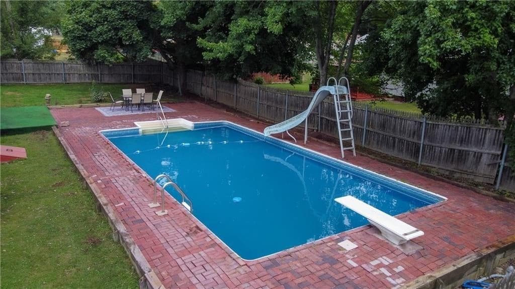 442 Eastview Ave, Somerset MA 02726 photo 9