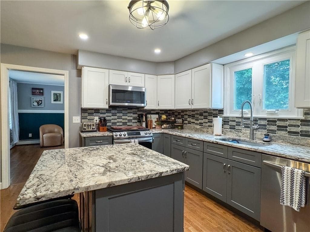 442 Eastview Ave, Somerset MA 02726 photo 15