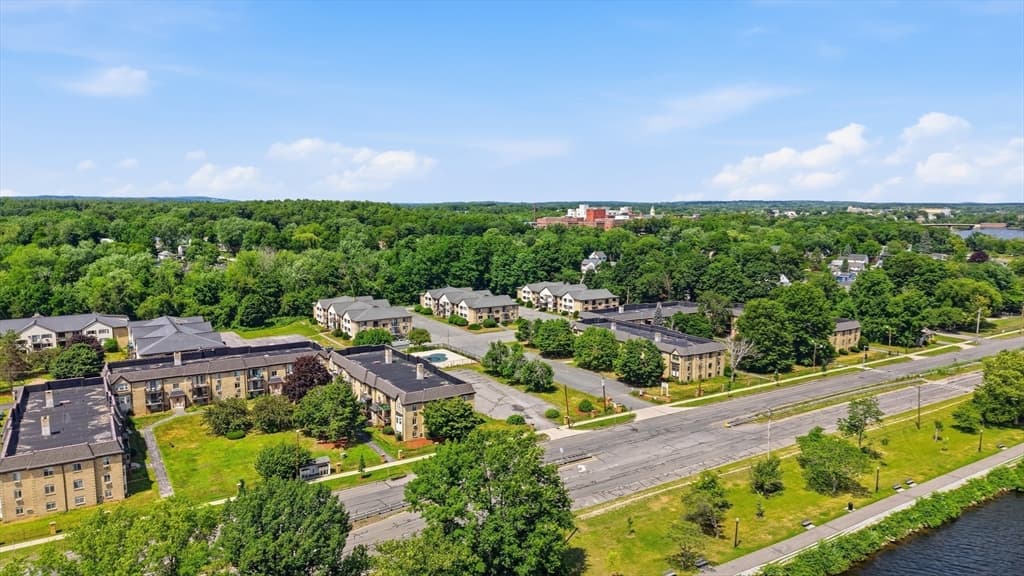 Condominium at 303 Pawtucket Blvd # 14, Lowell MA 01854, photo 21 of 23