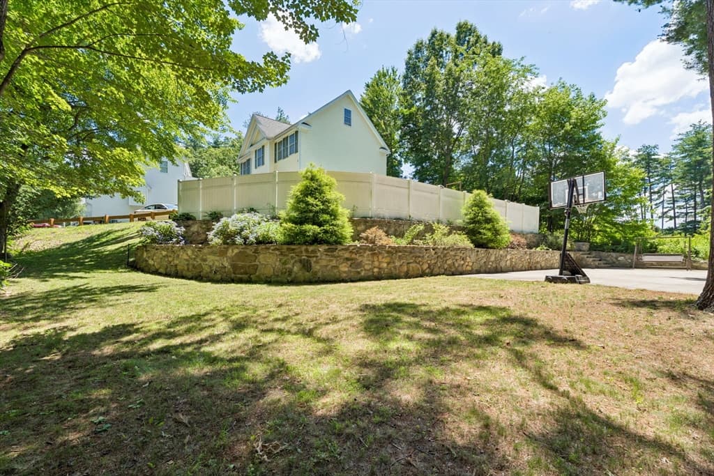 9 Perron Way, Lowell MA 01854 photo 40