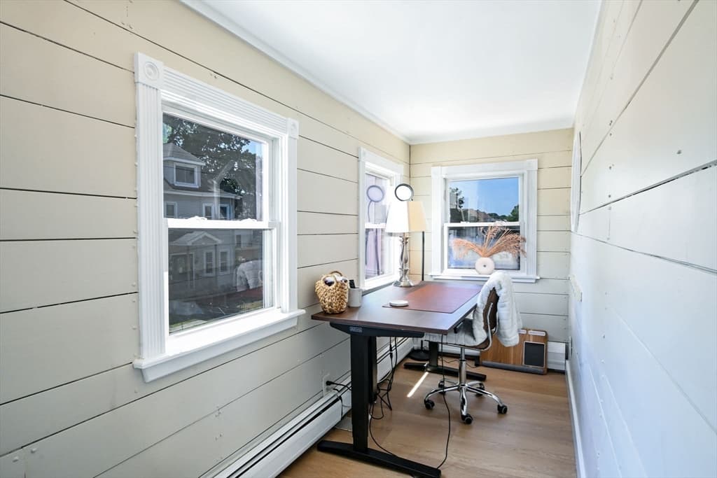 321 Arnold St, New Bedford MA 02740 photo 9