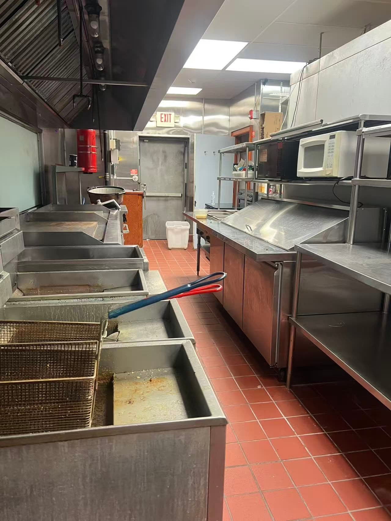 Commercial Sale at 813-815 Main St, Leominster MA 01453, photo 14 of 18