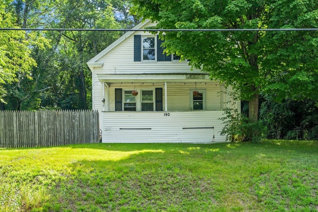 190 Main Street, Oxford MA 01540 photo 2