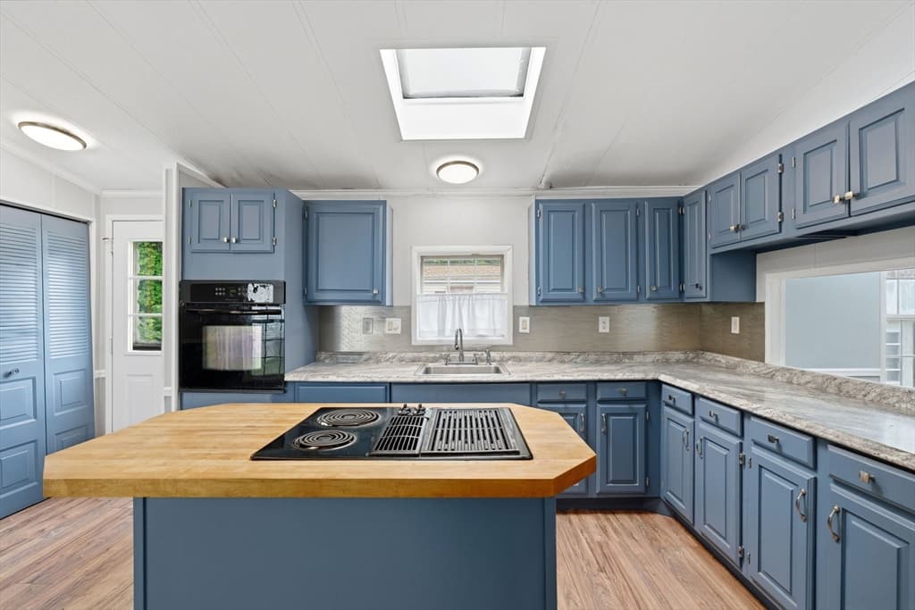 556 Central # 106, Leominster MA 01453 photo 6