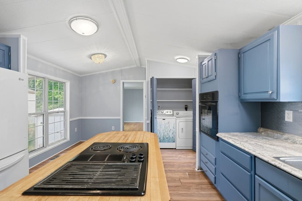 556 Central # 106, Leominster MA 01453 photo 10