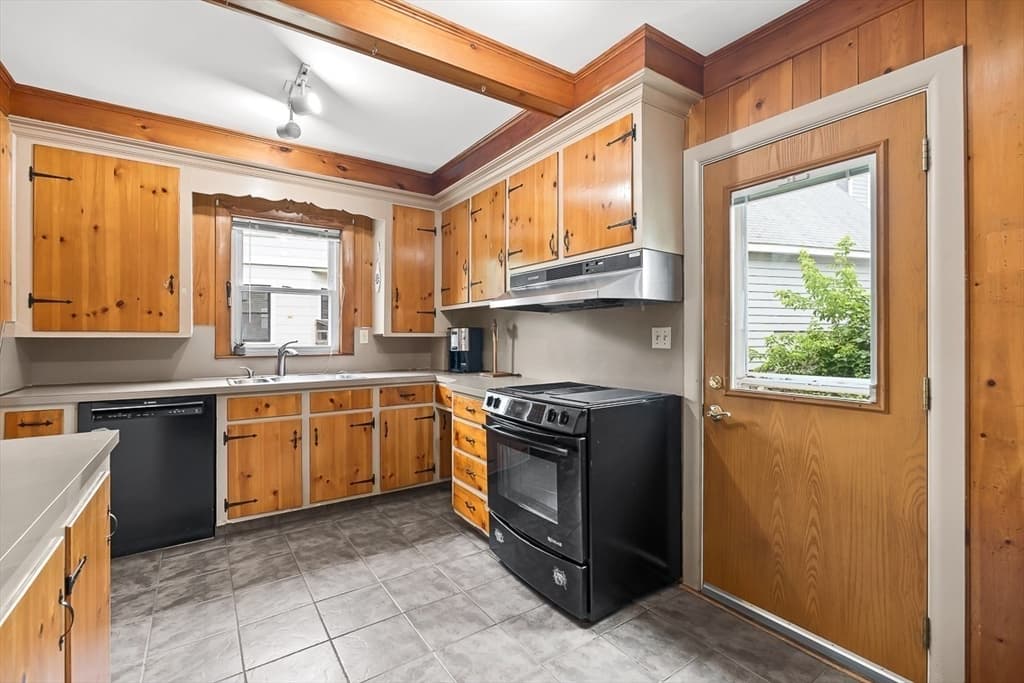 265 Main St, Melrose MA 02176 photo 17