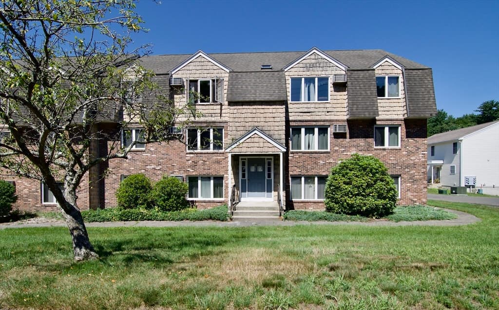 3162 Main St # 3162, Palmer MA 01069