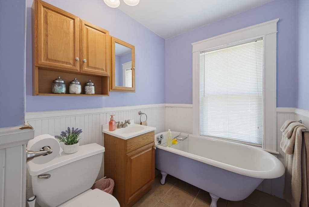 413 Goldthwaite Rd, Northbridge MA 01588 photo 29