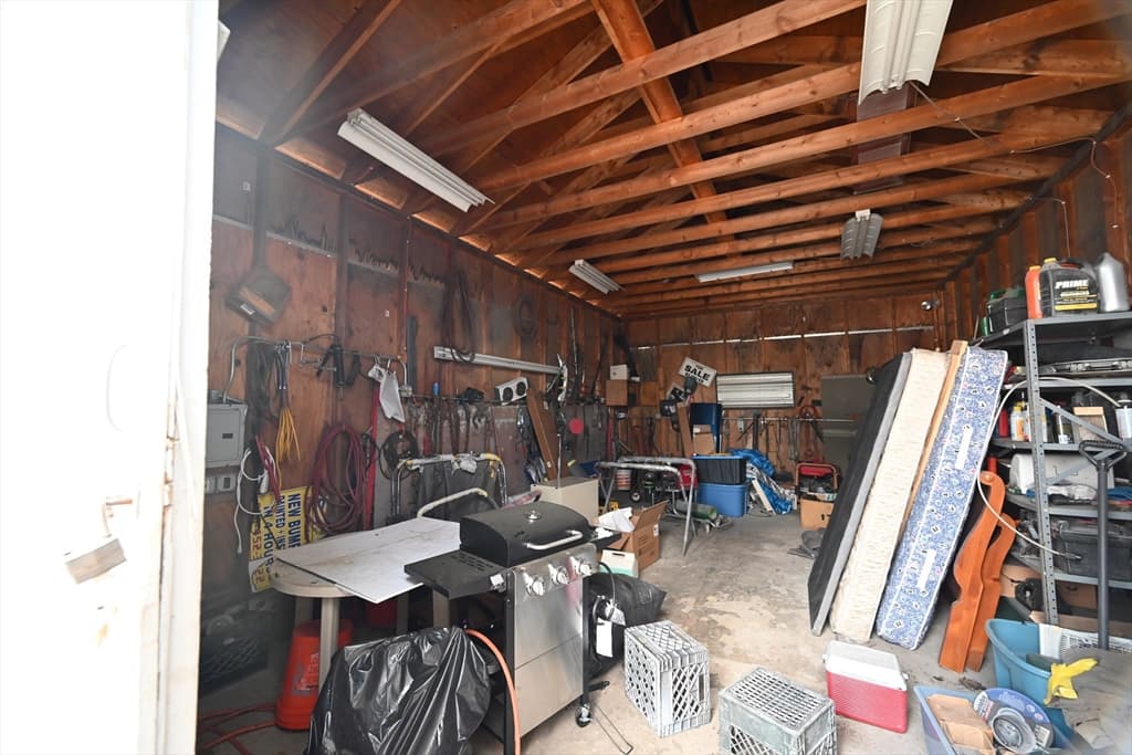 39 Wilbur St, Lowell MA 01851 photo 9