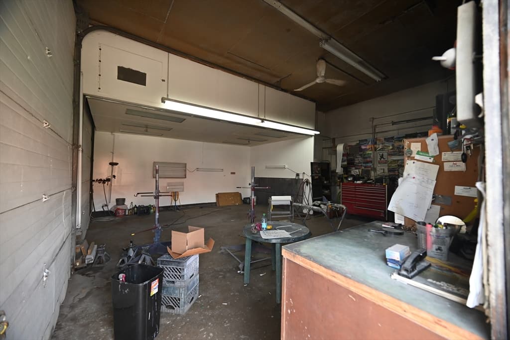 39 Wilbur St, Lowell MA 01851 photo 11