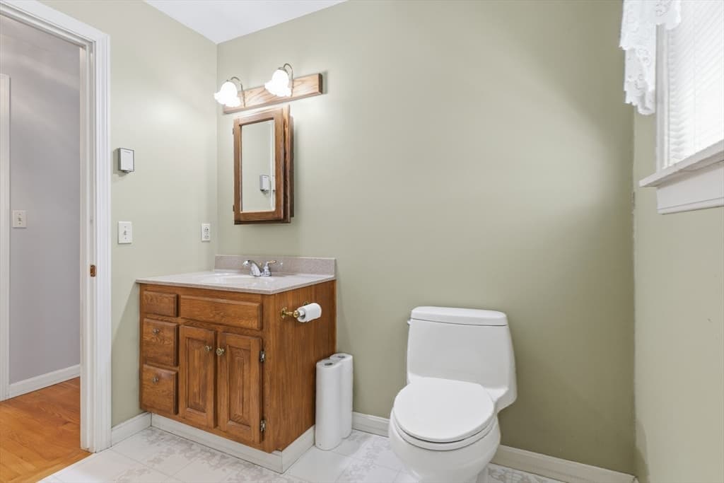 83 Stoney Hollow Rd, Tiverton RI 02878 photo 40