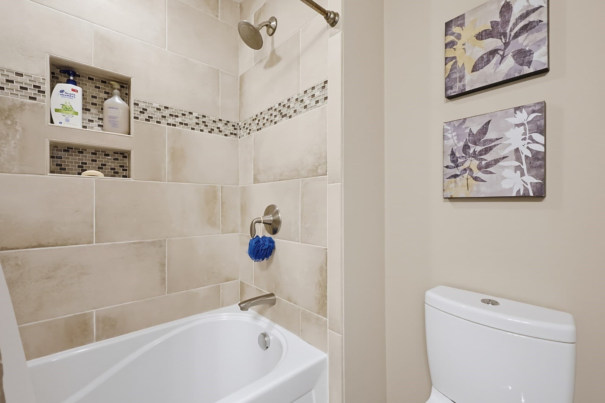 Condominium at 14 Clarks Hill Ln # 14, Framingham MA 01702, photo 22 of 38