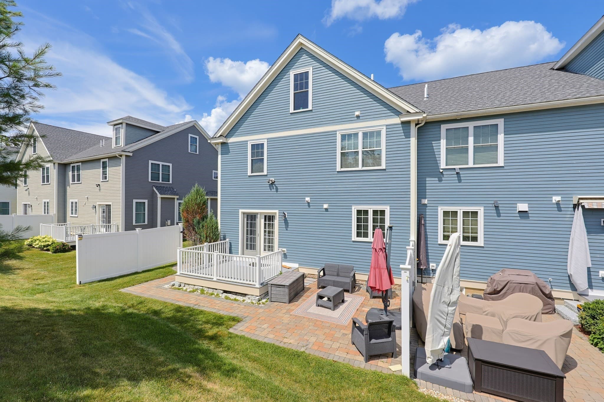Condominium at 14 Clarks Hill Ln # 14, Framingham MA 01702, photo 37 of 38