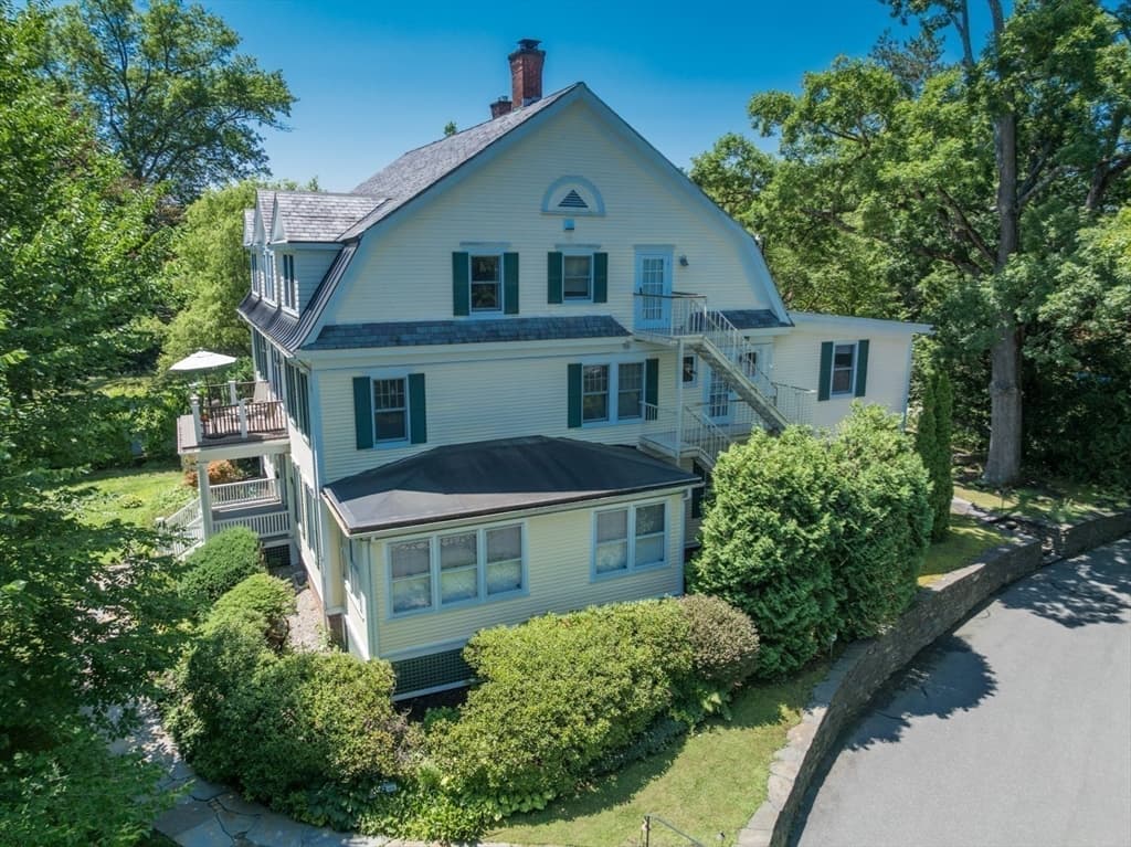 88 Round Hill Rd # 2, Northampton MA 01060 photo 2
