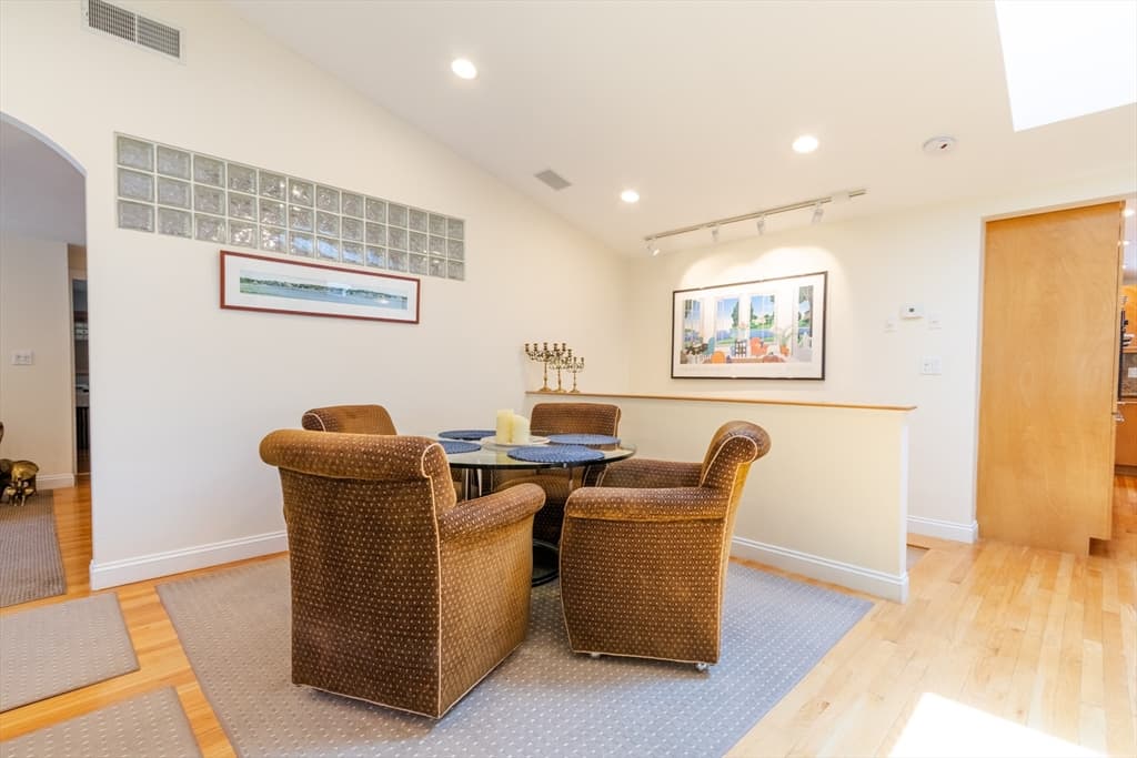16 Leonard Rd, Sharon MA 02067 photo 9