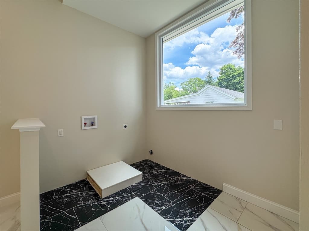 175 Wilbur Ave, Swansea MA 02777 photo 17