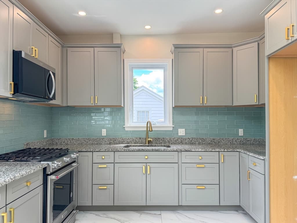 175 Wilbur Ave, Swansea MA 02777 photo 9