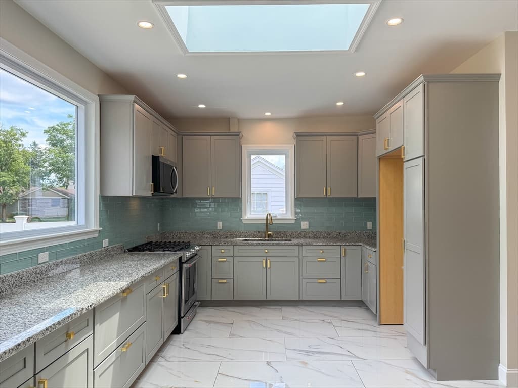 175 Wilbur Ave, Swansea MA 02777 photo 8