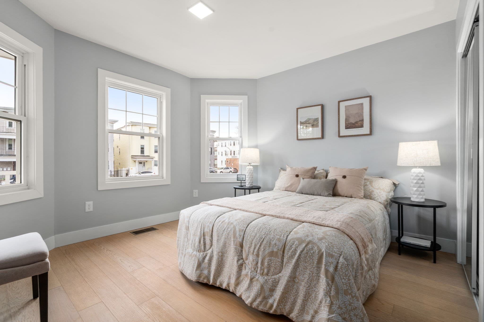 Condominium at 679 Columbia Road # 3, Boston MA 02125, photo 7 of 11