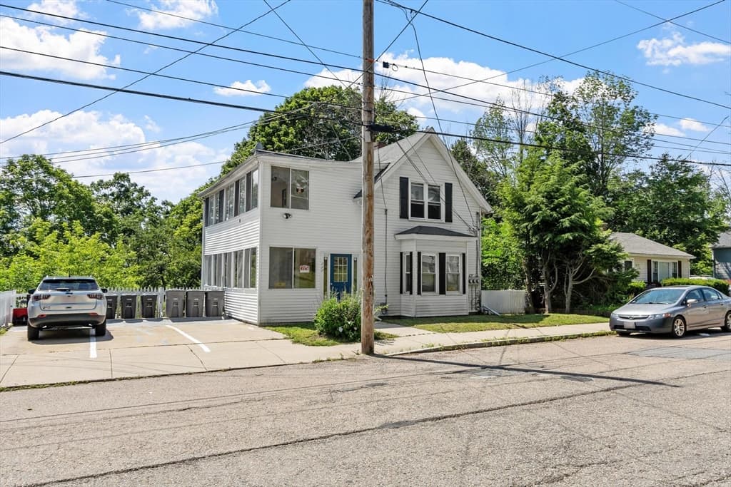 205 Pine St, Gardner MA 01440 photo 7