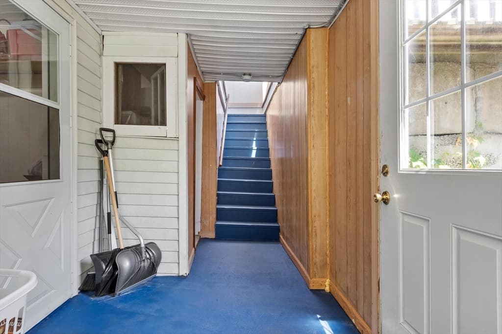 205 Pine St, Gardner MA 01440 photo 37