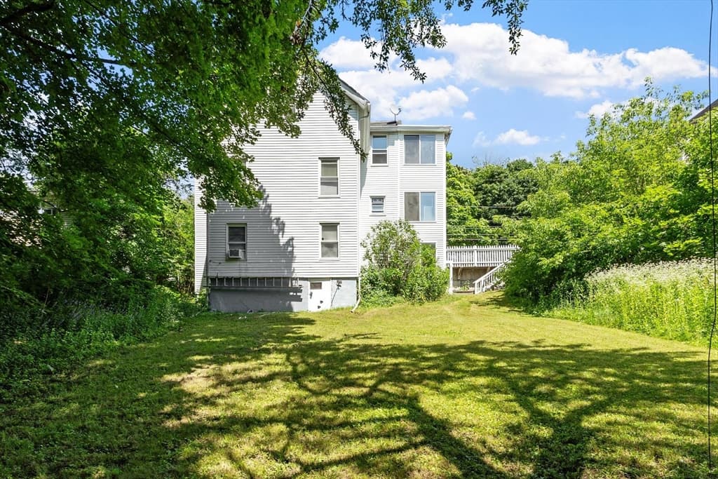 205 Pine St, Gardner MA 01440 photo 4
