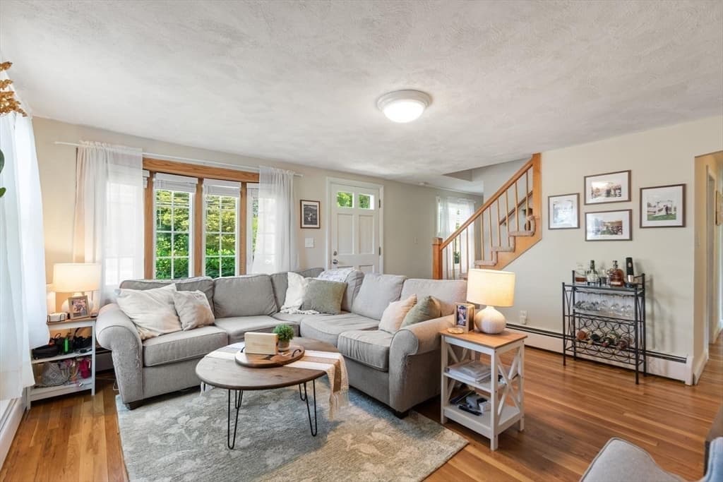 1569 Main St, Tewksbury MA 01876 photo 8