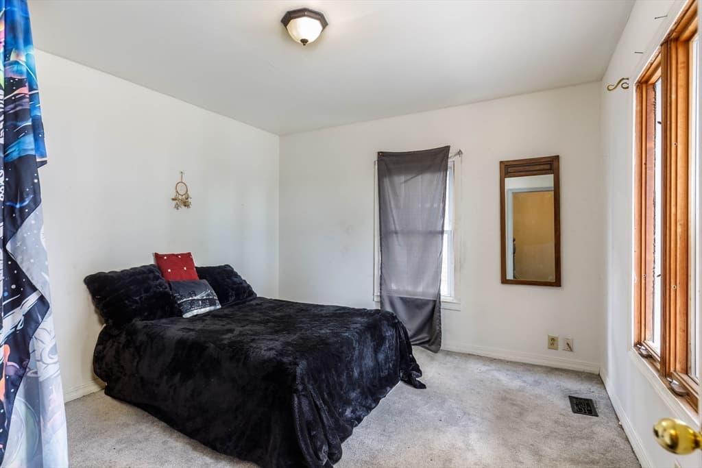 35 Essex Street, Athol MA 01331 photo 7