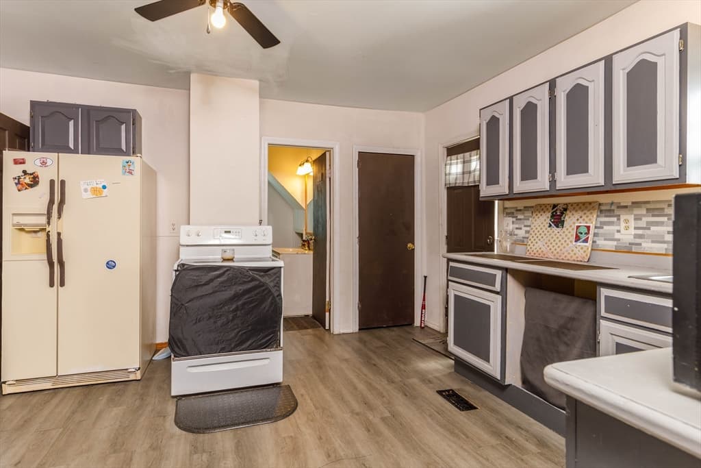 35 Essex Street, Athol MA 01331 photo 3