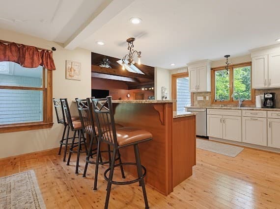 209 Highland St, Stoughton MA 02072 photo 10