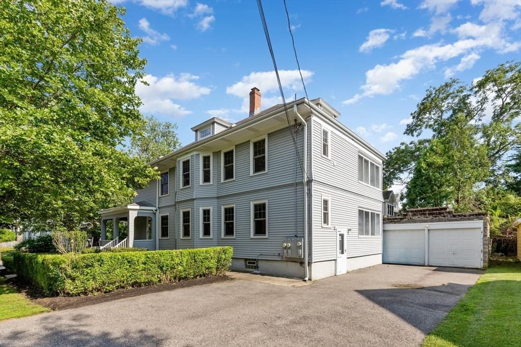 9 Spruce St, Belmont MA 02478 photo 6