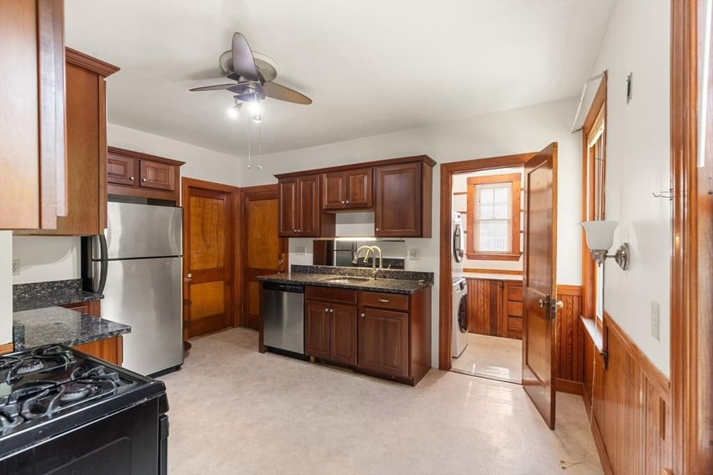9 Spruce St, Belmont MA 02478 photo 13