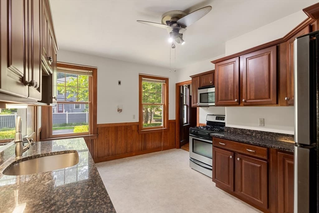 9 Spruce St, Belmont MA 02478 photo 17