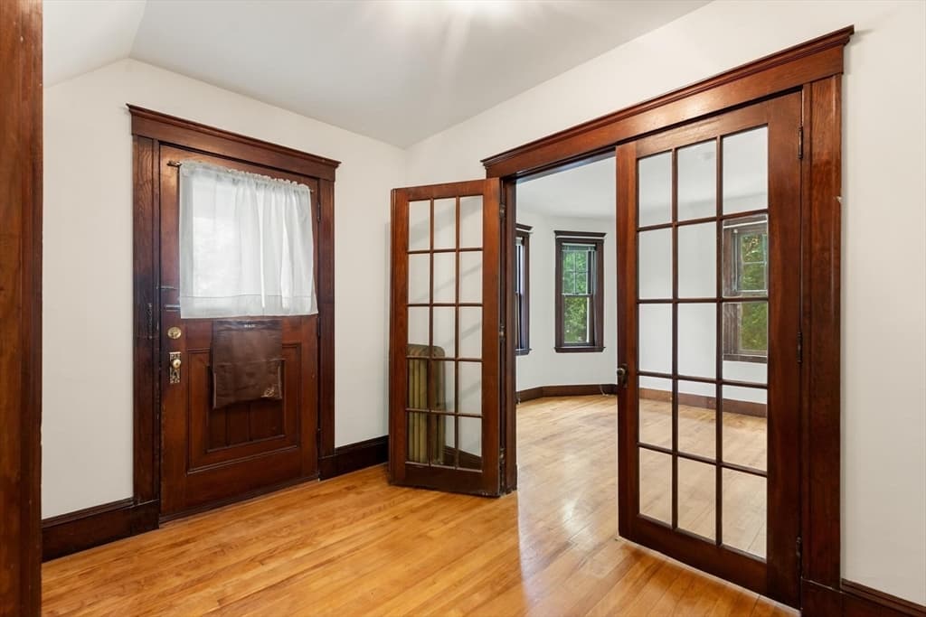 9 Spruce St, Belmont MA 02478 photo 7