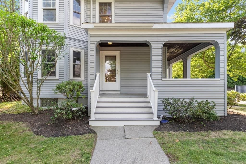 9 Spruce St, Belmont MA 02478 photo 5